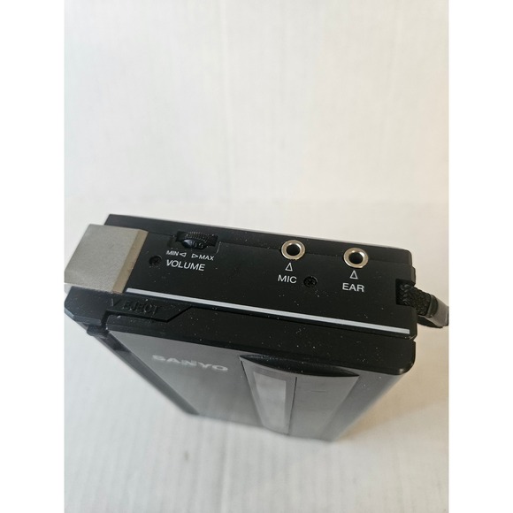 Sanyo‎ Mini Cassette Recorder Voice Activated Portable Dictaphone parts only - Picture 2 of 4